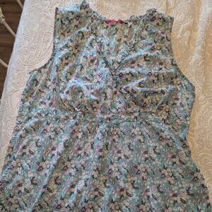 Adorable Boden top